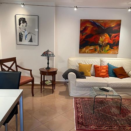 Apartments Bloom Near The Beach Πόρετς Εξωτερικό φωτογραφία