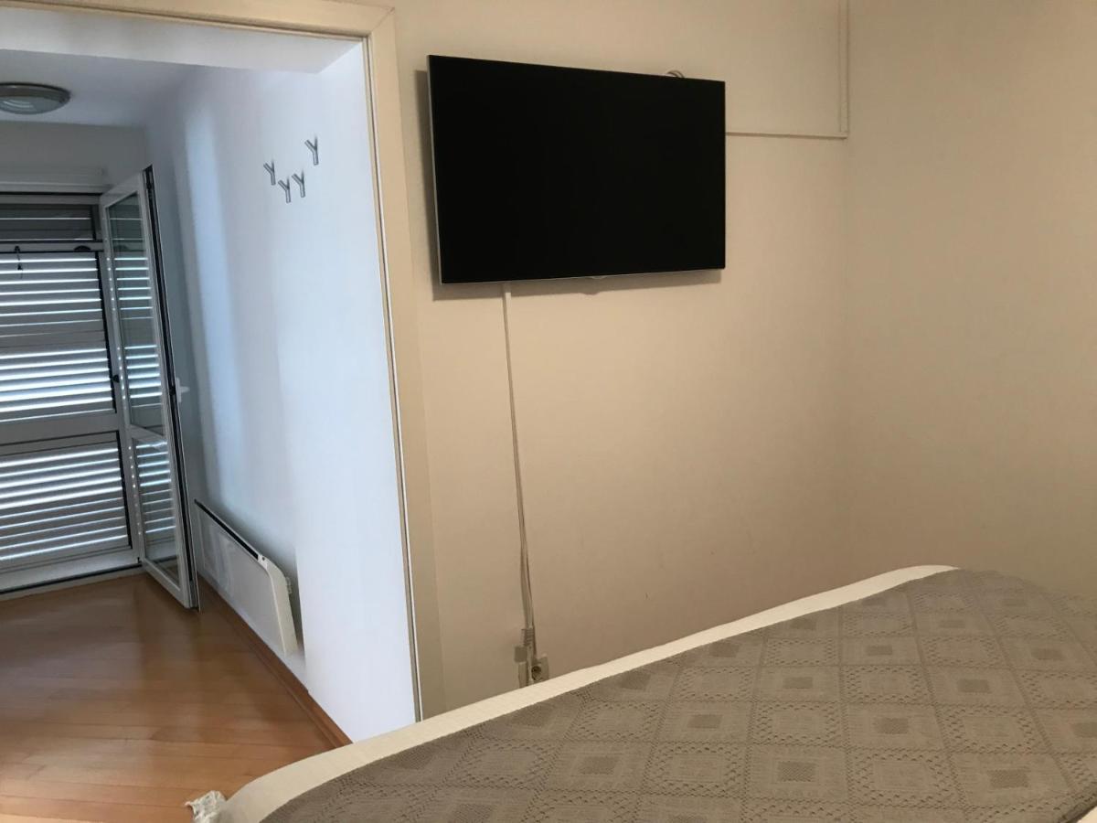 Apartments Bloom Near The Beach Πόρετς Εξωτερικό φωτογραφία