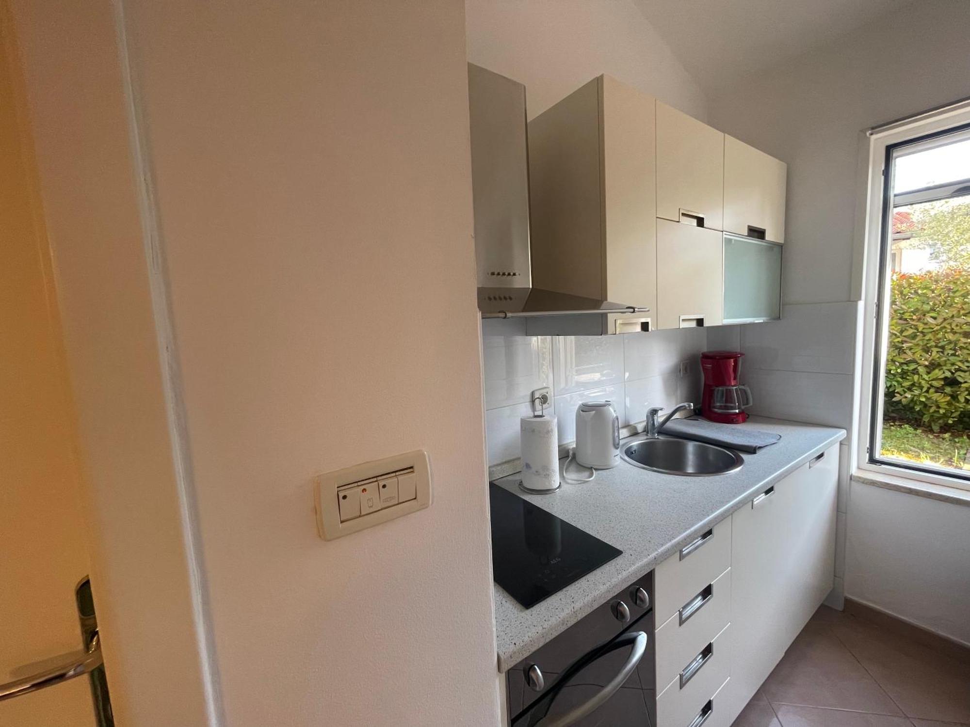 Apartments Bloom Near The Beach Πόρετς Εξωτερικό φωτογραφία