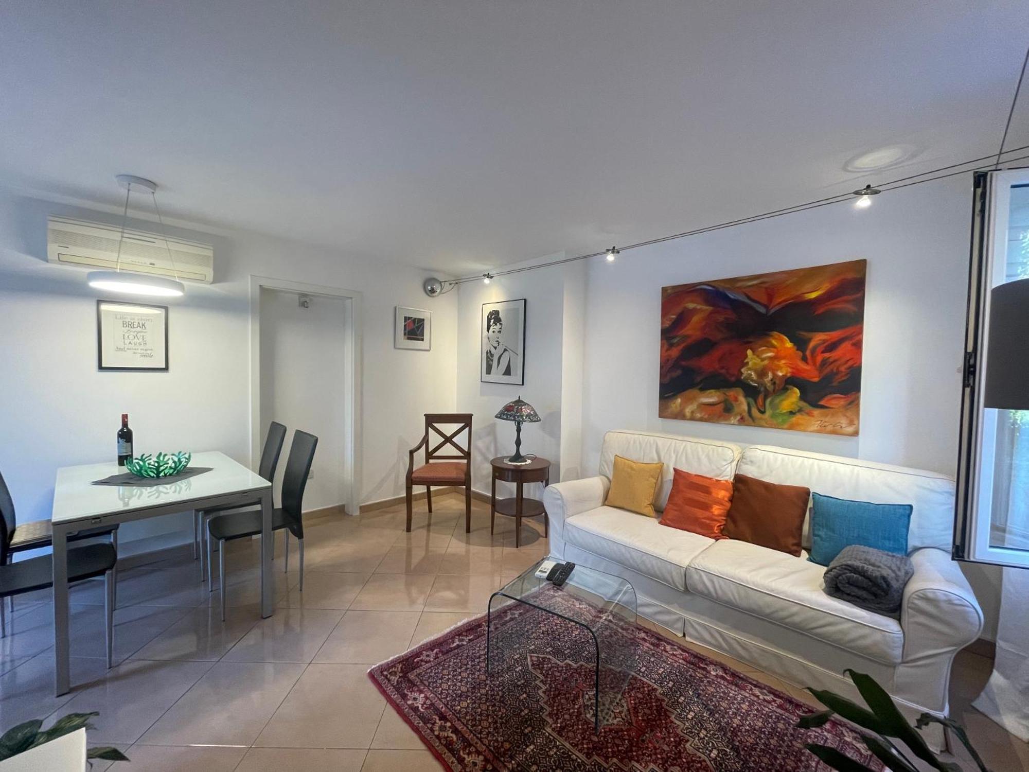 Apartments Bloom Near The Beach Πόρετς Εξωτερικό φωτογραφία