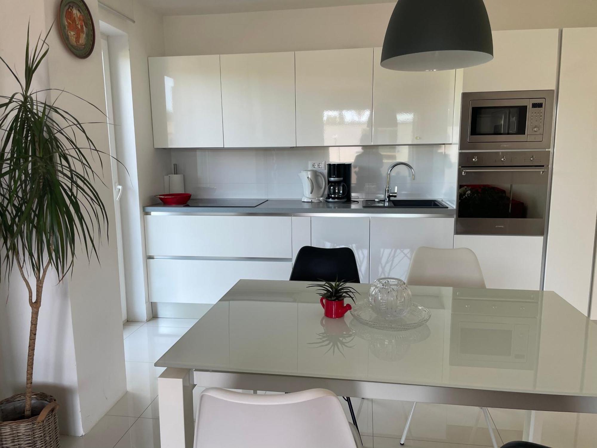 Apartments Bloom Near The Beach Πόρετς Εξωτερικό φωτογραφία